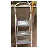 Cosco 3-step folding step stool