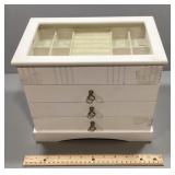 Jewelry box