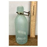 Blob top soda bottle