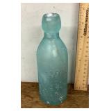 Blob top soda bottle
