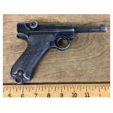 Non firing replica pistol