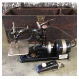 Antique Willcox & Gibbs sewing machine --works