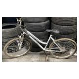 Roadmaster Granite Peak 18-speed women