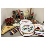 Clean up lot with Nicaragua souvenirs