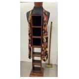 Mannequin shelf display