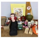 Clean up lot with plush toys, meat grinder, etc.