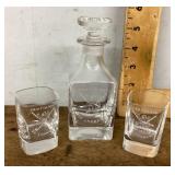 St. Andrewï¿½s golf course decanter and glasses