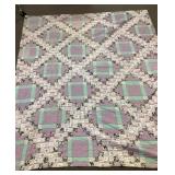 Hand stitched quilt 71x81