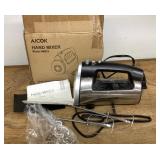 Hand mixer
