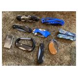 Group of pocket knives