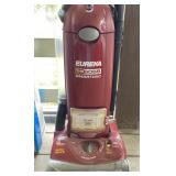Eureka Boss SmartVac --powers on