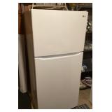 LG top-freezer refrigerator