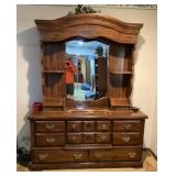 Lehigh dresser