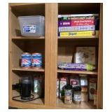 Contents of upper kitchen cabinet