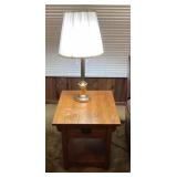 Oak end table with lamp