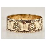 14k gold ring with embossed design