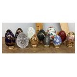 Collection of 12 decorative eggs