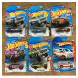 6 Hot Wheels cars