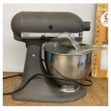 Kitchen Aid Artisan stand mixer