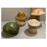 4 ceramic mushrooms