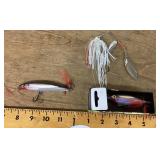 3 fishing lures