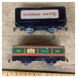 2 pre-war tin plate train cars
