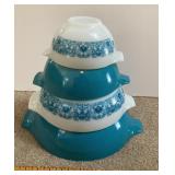Set of 4 Pyrex Horizon Blue mixing bowls