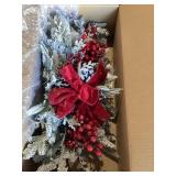 NEW cordless pre-lit red & white Christmas swag