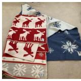 Holiday throws