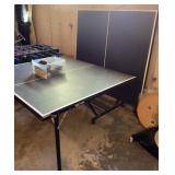 Ping-pong table