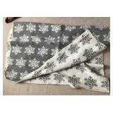 Wool snowflake blanket