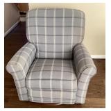Swivel rocker recliner