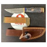 Fixed blade Damascus steel knife