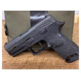 Sig Sauer P320 9 mm pistol