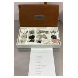 Mineral specimen set