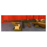 Replica Thompson submachine gun Model 1921