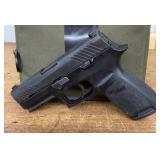 Sig Sauer 9 mm pistol