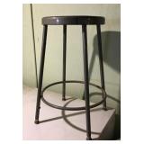 32" Drafting stool