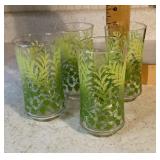 Set of 4 Libbey fern leaf glasses