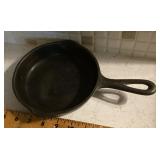 Wagner cast iron skillet