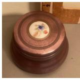 Musical powder box