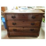 Antique oak chest of drawers