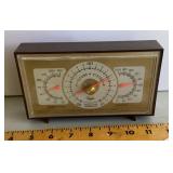 Desktop temperature and humidity gauge