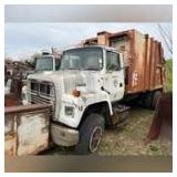 1992 Ford L8000 Garbage Truck