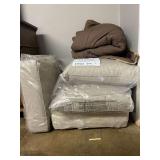 Lot - Summer Classic Cushions Set