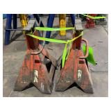 (2) red Jack Stands
