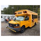 2010 GMC Savana People Mover Bus