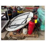 Pallet - Sprayers and Folding Table
