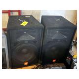Lot - (2) JBL JRX-100 Speakers
