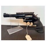 Smith & Wesson 19-3 .357 Mag Revolver with Dot Rail and Hogue Grip